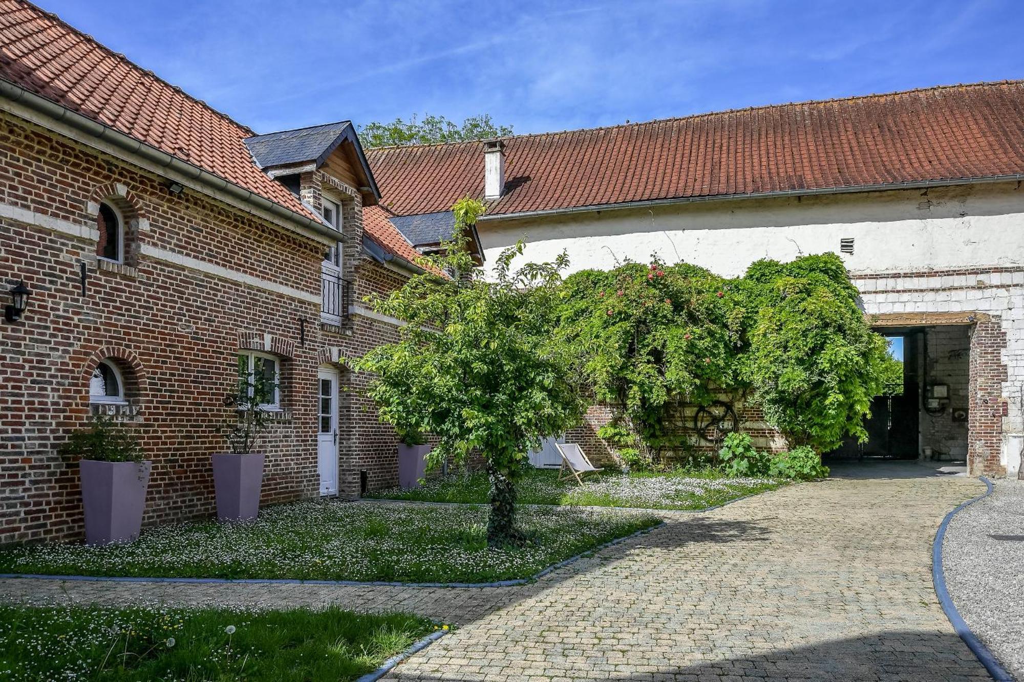 Le Relais Du Beffroi & Spa Saint-Riquier Ngoại thất bức ảnh